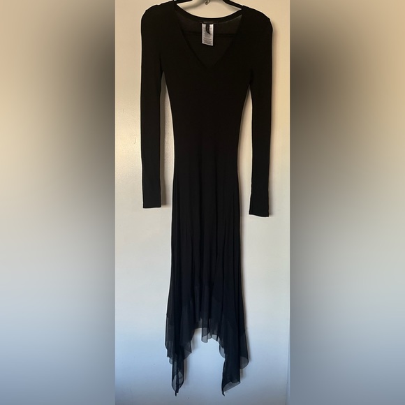 chinese dress ladies BCBGMAXAZRIA Women's Long Sleeved Maxi Dress, Sea Salt Combo, Large at  Amazon Women's Clothing store